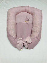 Afbeelding in Gallery-weergave laden, Babynestje "Bremen" Oud roze