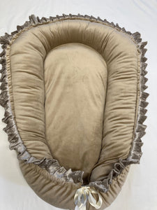 Babynestje "Monza" Velvet-Zand