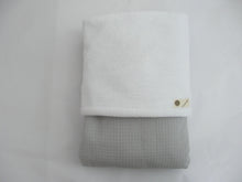 Afbeelding in Gallery-weergave laden, Babydekentje &quot;Pisa&quot; grijs-wit