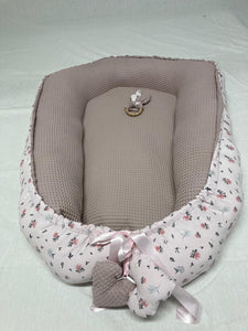 Babynestje "Bremen" old pink bloem