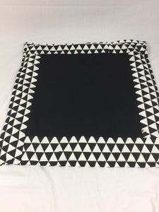 Speelkleed "Las Vegas" wit-zwart driehoek