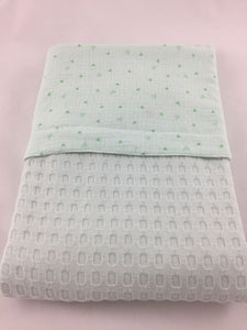 Babydekentje "Perugia" zachtmint-triangel