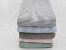 Afbeelding in Gallery-weergave laden, Babydekentje &quot;Perugia&quot; oudroze wit
